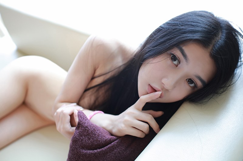 小鸟依人王梓童喷血裸体半遮半掩(图38)