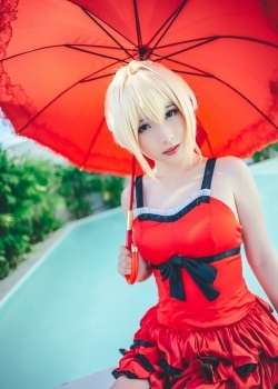 长腿青春美女性感惹火cosplay写真图片
