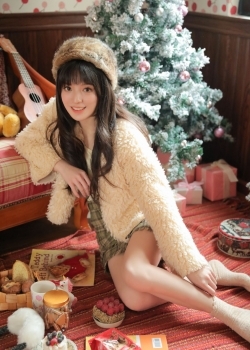 唯美圣诞青春美女冬天青春美女艺术写真图片