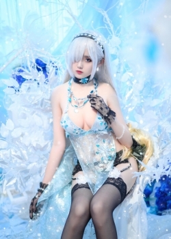 FGO兽国的皇女cos性感大胆摄影写真