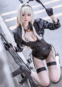 少女前线青春美女丝袜蜜桃臀性感cos写真图片
