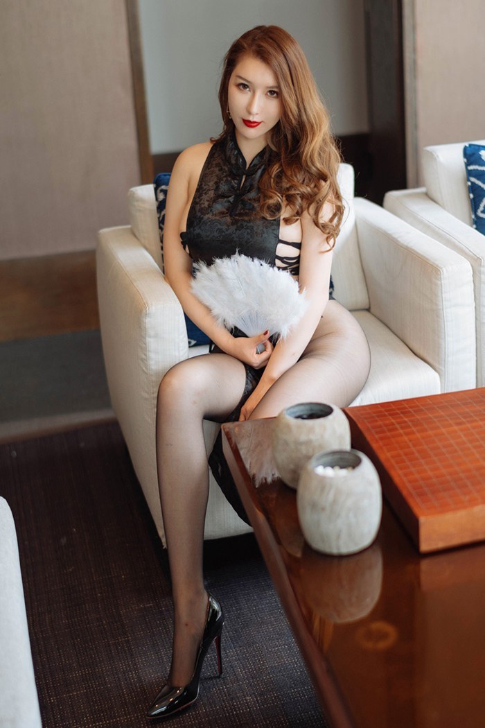 豪情御姐尤妮丝旗袍美腿风骚露出(图35)