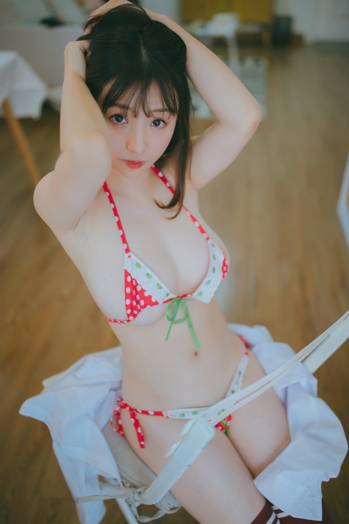 可爱草莓少女美乳圆润肌肤白皙诱人(图18)