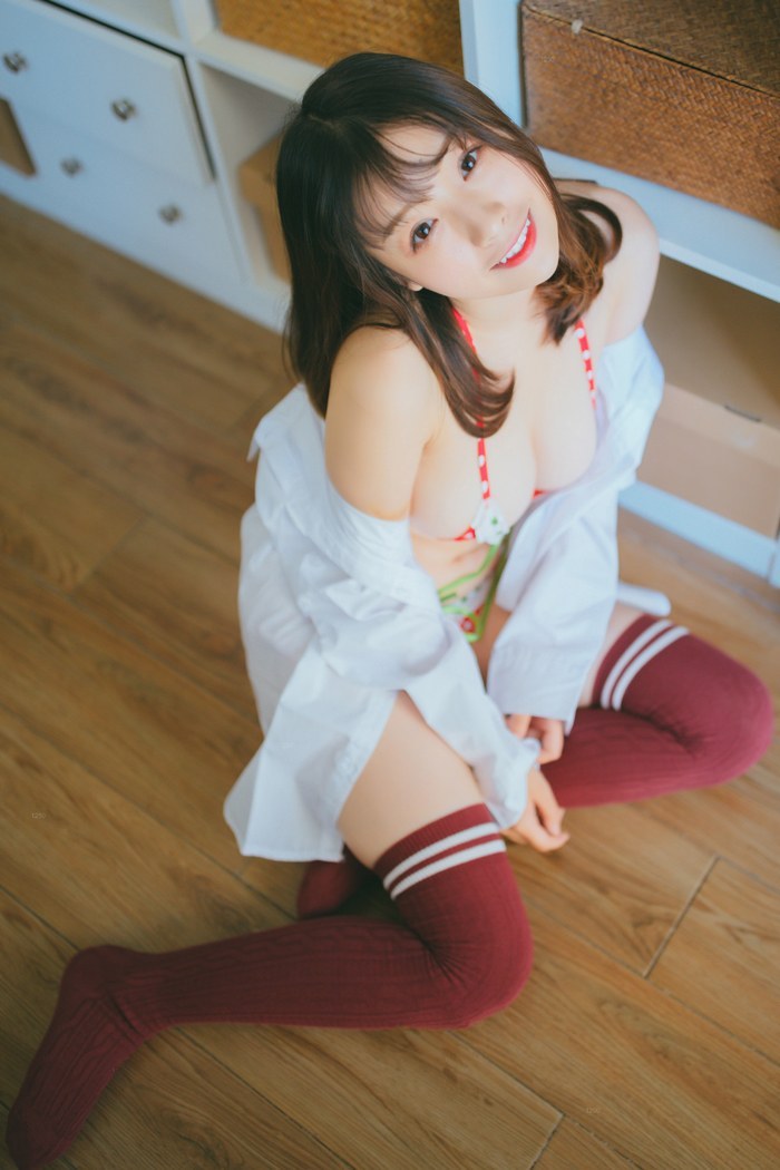 可爱草莓少女美乳圆润肌肤白皙诱人(图20)