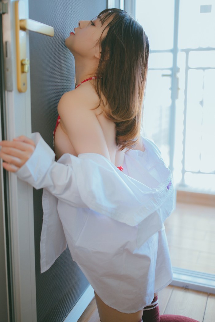 可爱草莓少女美乳圆润肌肤白皙诱人(图22)