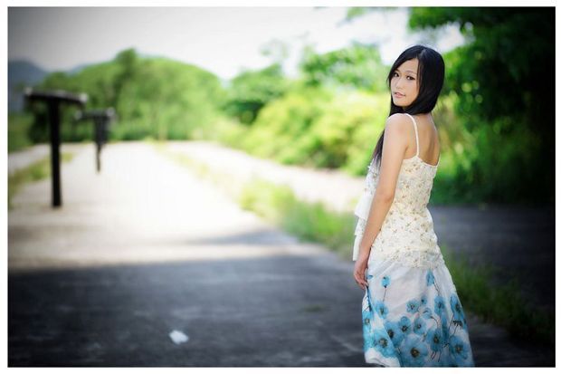 正处青春朝气的校园清纯美女(图23)