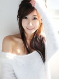 纯白的少有骚扰 青春美女校花清纯写真