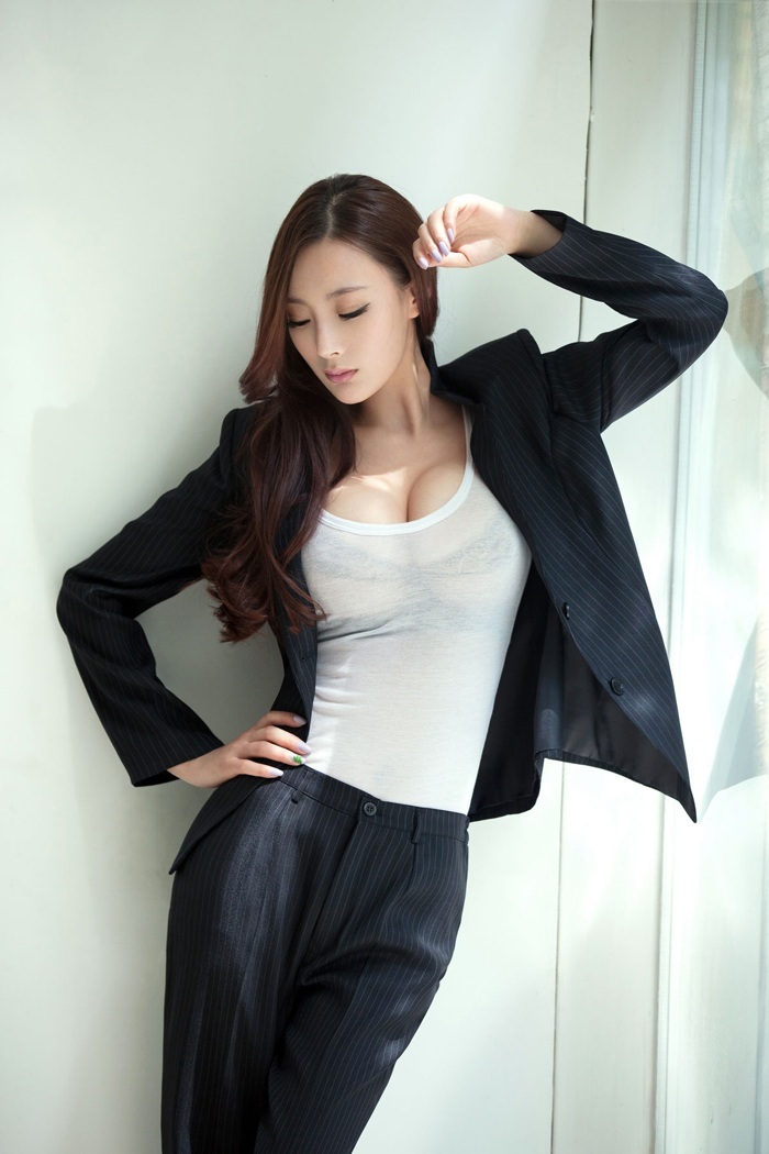 艳星王李丹尼高清性感写真(图3)