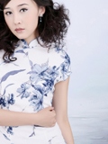 经典中式青春美女的珍品骚扰