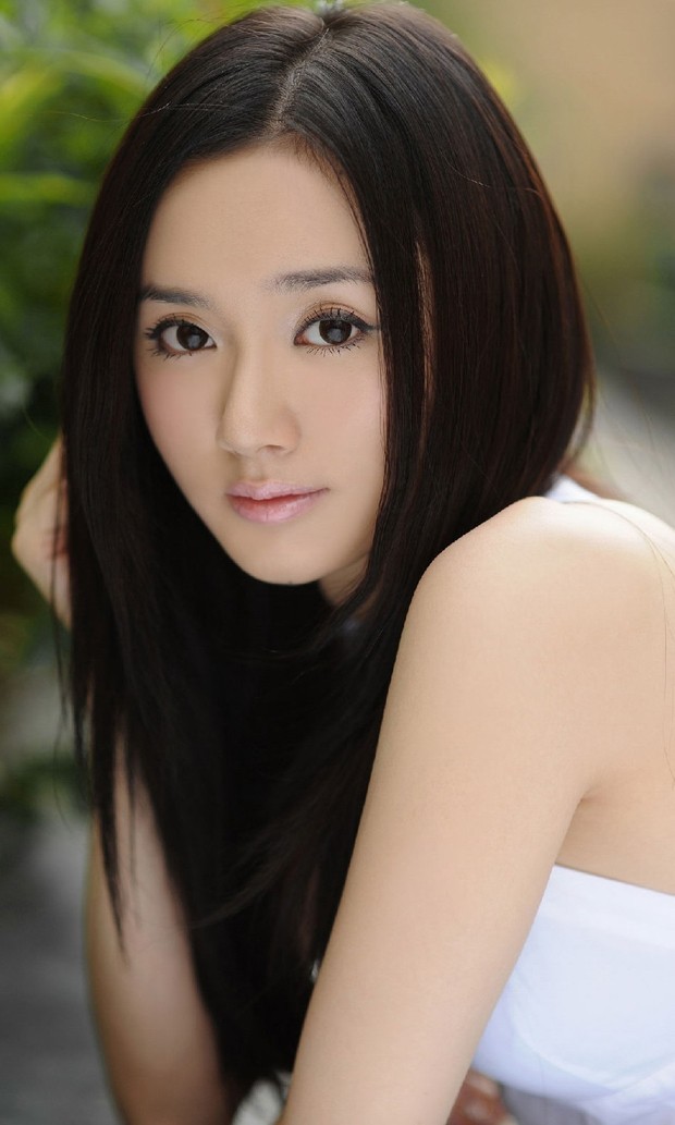 中戏美女校花_影视红人江铠同(图1)
