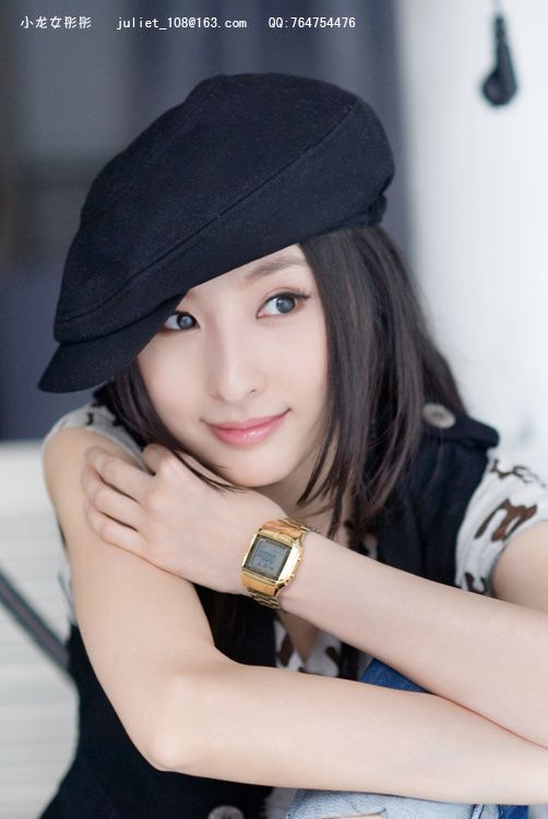 广告美女彤彤 最新惊艳写真(图1)
