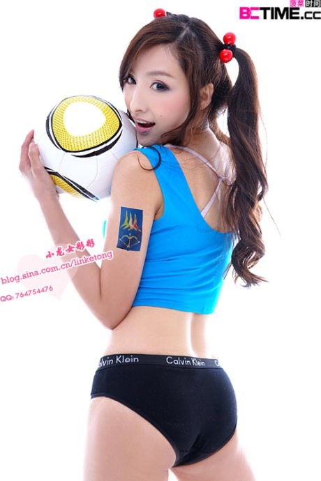 小龙女彤彤热辣出镜 世界杯宝贝组图(图17)