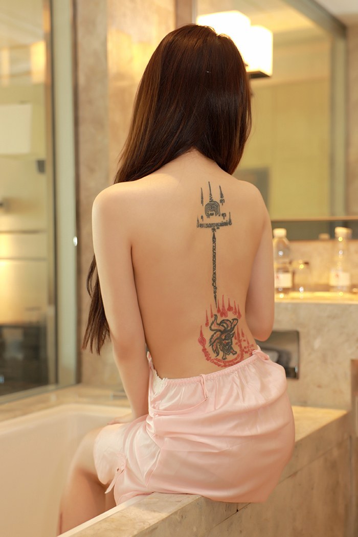 倾城容颜玉兔miki丝滑巨乳湿身诱惑(图66)