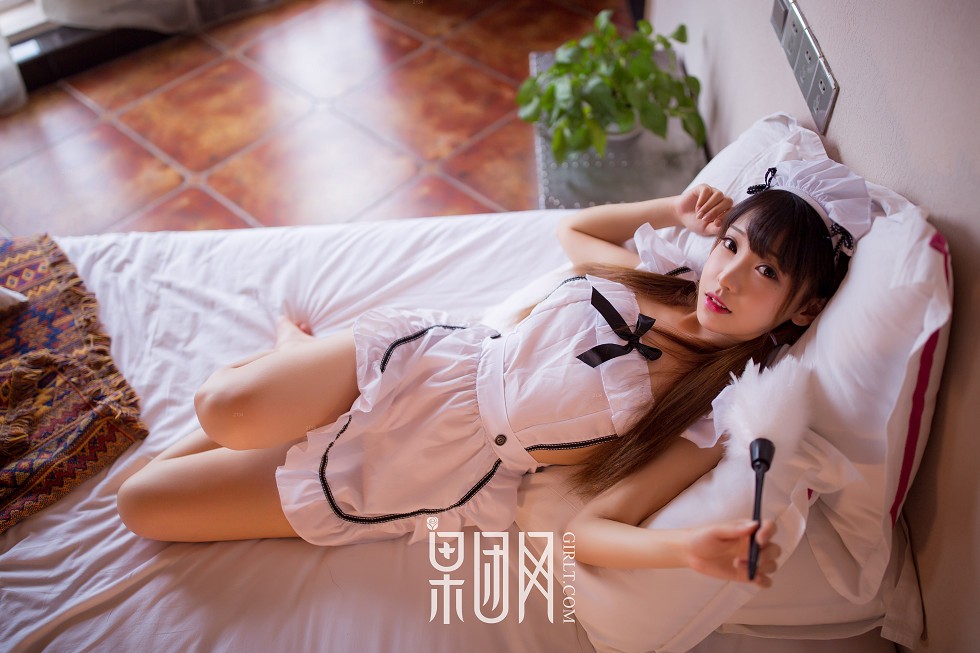 [GIRLT果团网]熊川纪信No.020_萝莉级萌宠居家私房情趣内衣秀完美身材撩人诱惑写真43P