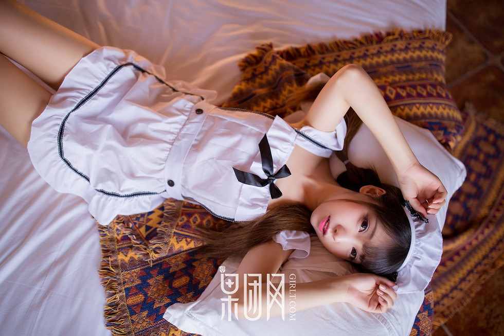 [GIRLT果团网]熊川纪信No.020_萝莉级萌宠居家私房情趣内衣秀完美身材撩人诱惑写真43P