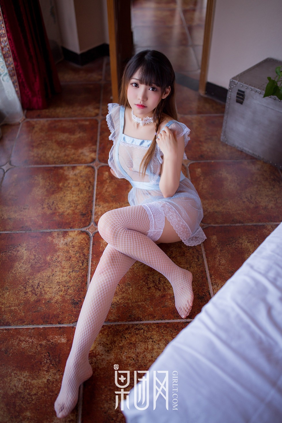[GIRLT果团网]熊川纪信No.020_萝莉级萌宠居家私房情趣内衣秀完美身材撩人诱惑写真43P
