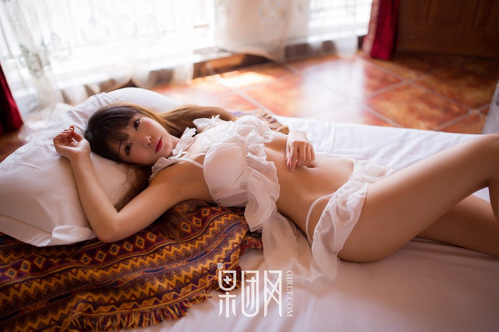 [GIRLT果团网]熊川纪信No.020_萝莉级萌宠居家私房情趣内衣秀完美身材撩人诱惑写真43P