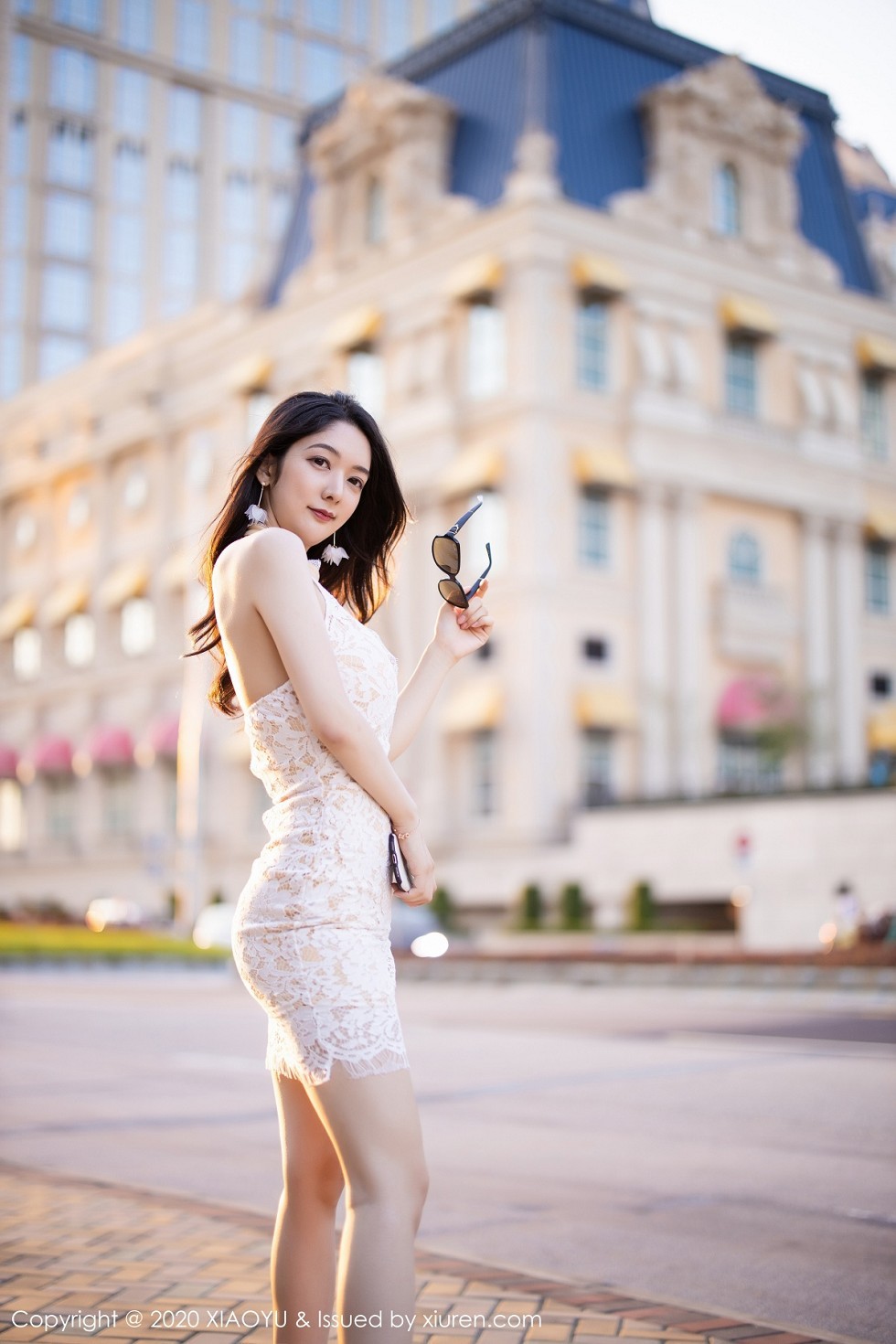 [XiaoYu画语界]Vol.284_女神Angela小热巴澳门旅拍私房黑色内衣配吊带黑丝魅惑写真100P