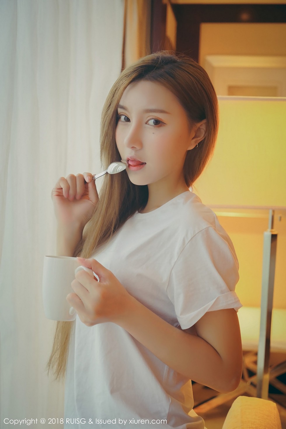 [RUISG瑞丝馆]VOL.045_清纯小妞M梦baby柔情私房发布居家甜美迷人清爽写真40P