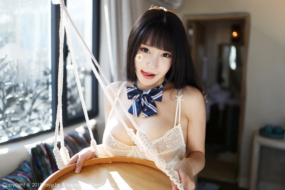 [MyGirl美媛馆]Vol.403_女神Flower朱可儿大理旅拍私房镂空情趣内衣完美撩人诱惑写真40P