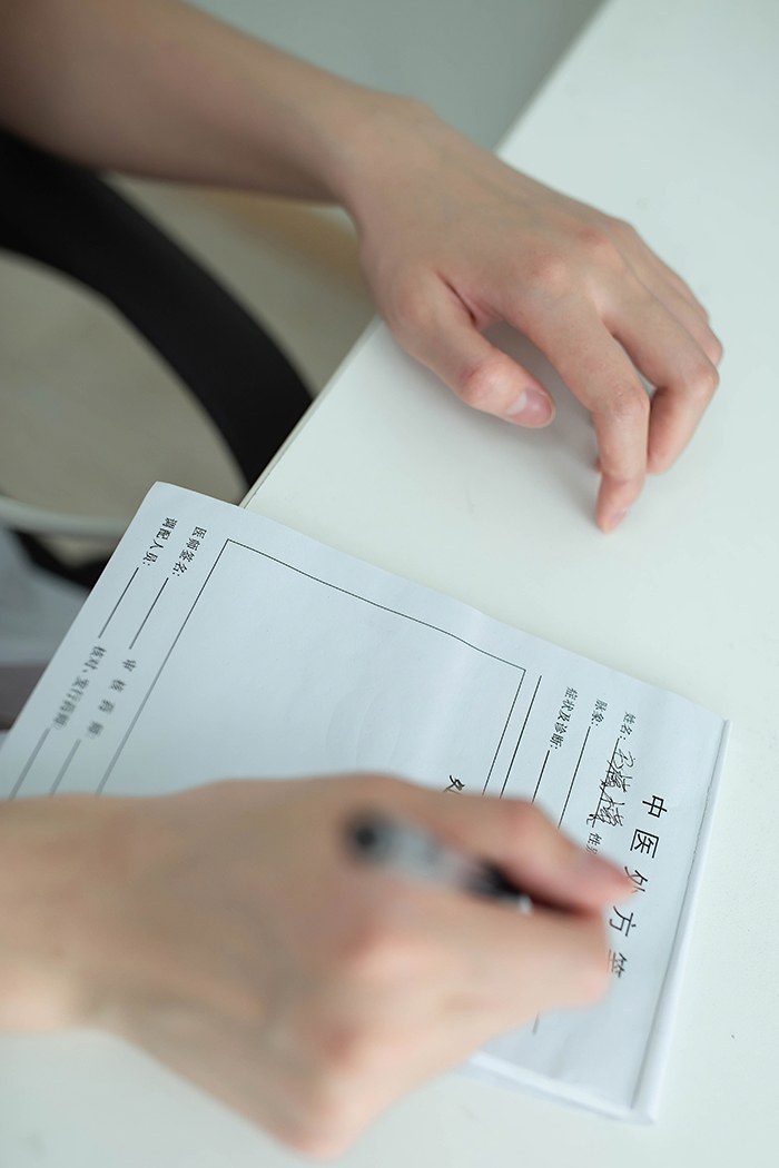 主治医生阿朱白丝吊带病房性感露出(图12)