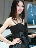 标致汽车展台上的青春美女汽车青春美女