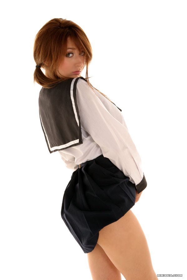 混血美女莉亚·迪桑学生制服装(图24)