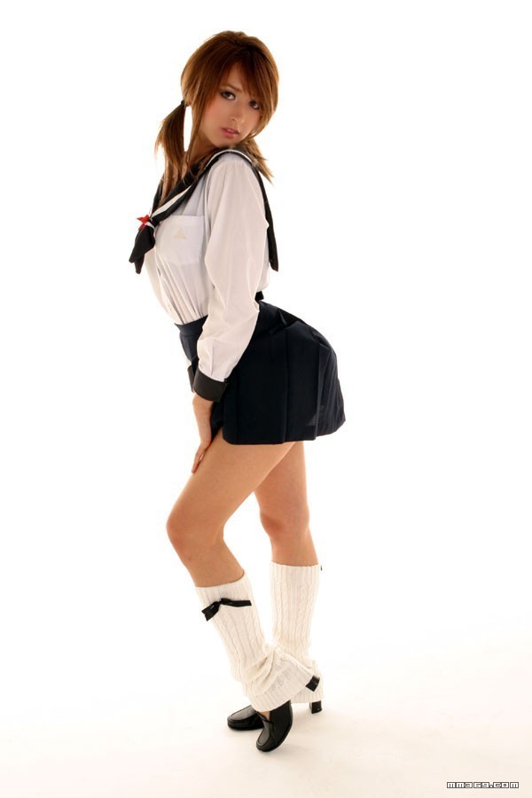 混血美女莉亚·迪桑学生制服装(图27)