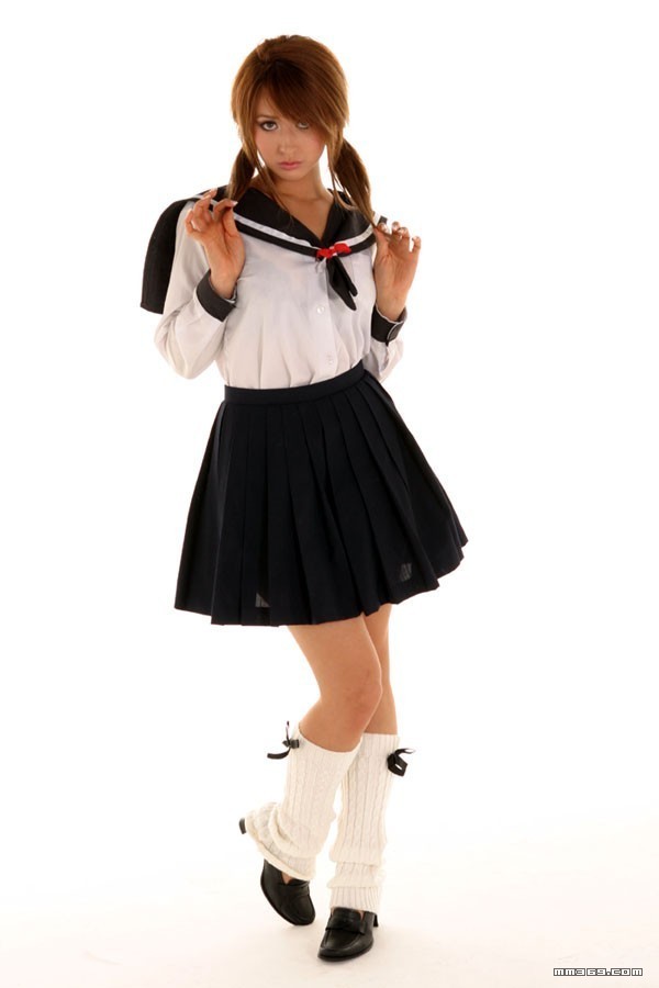 混血美女莉亚·迪桑学生制服装(图30)