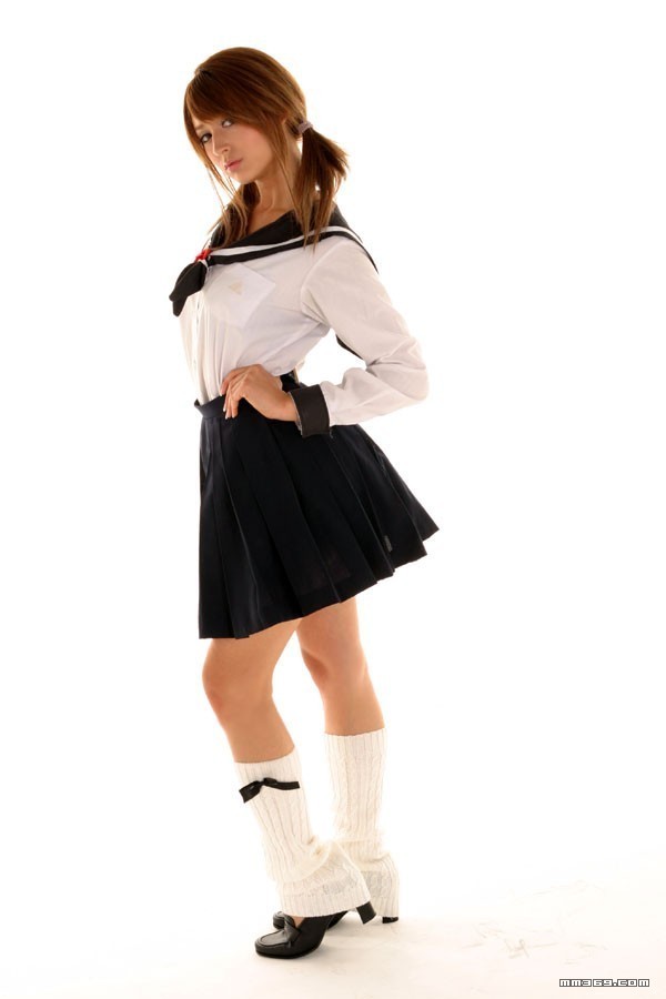 混血美女莉亚·迪桑学生制服装(图35)