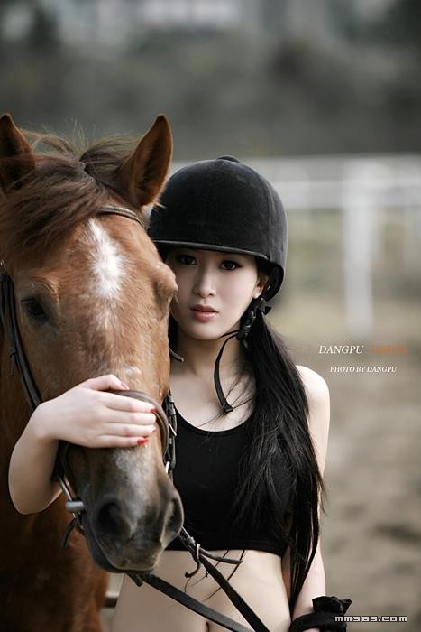 Horse-race Day 竹依依(图10)
