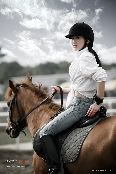 Horse-race Day 竹依依(图12)