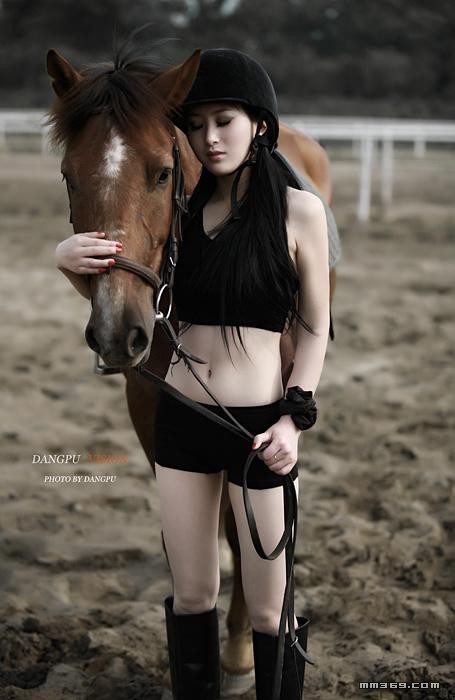 Horse-race Day 竹依依(图6)