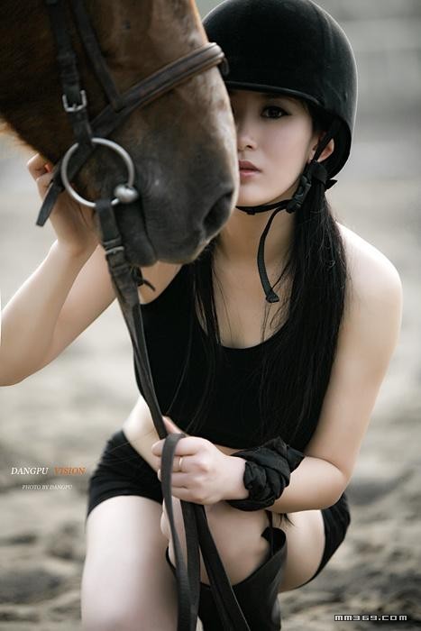 Horse-race Day 竹依依(图8)
