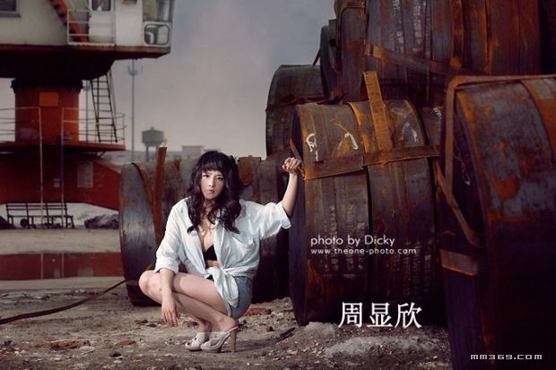 绝色美女周显欣惊艳写真(图21)