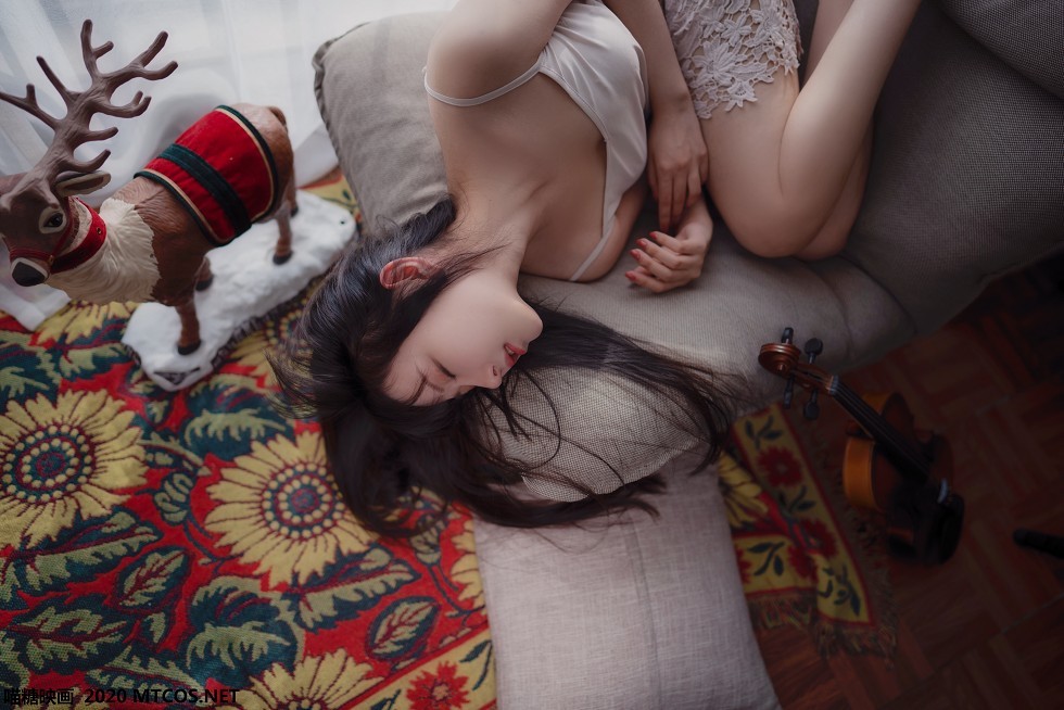 [喵糖映画]Vol.148_靓丽女友的暖阳私房性感粉色情趣内衣秀迷人身材诱惑写真39P