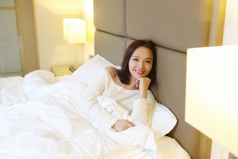 [Candy糖果画报]Vol.033_嫩模王诗琪黑色蕾丝内衣秀完美身材白嫩美乳诱惑写真45P