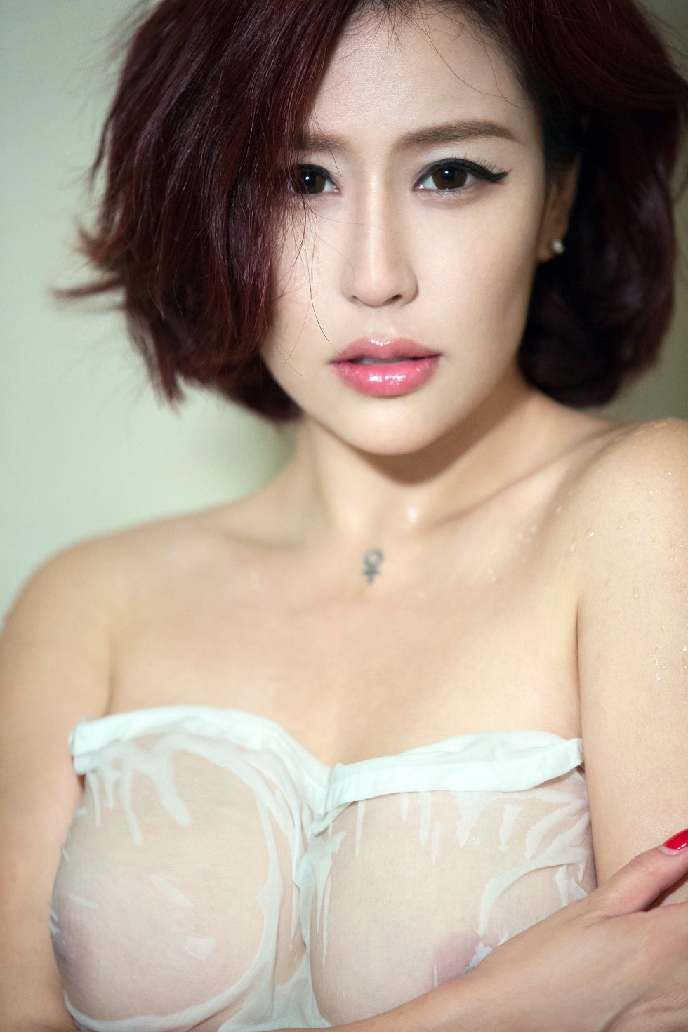 推女郎第31期_婀娜入韵美模何何夕大尺度诱惑35P