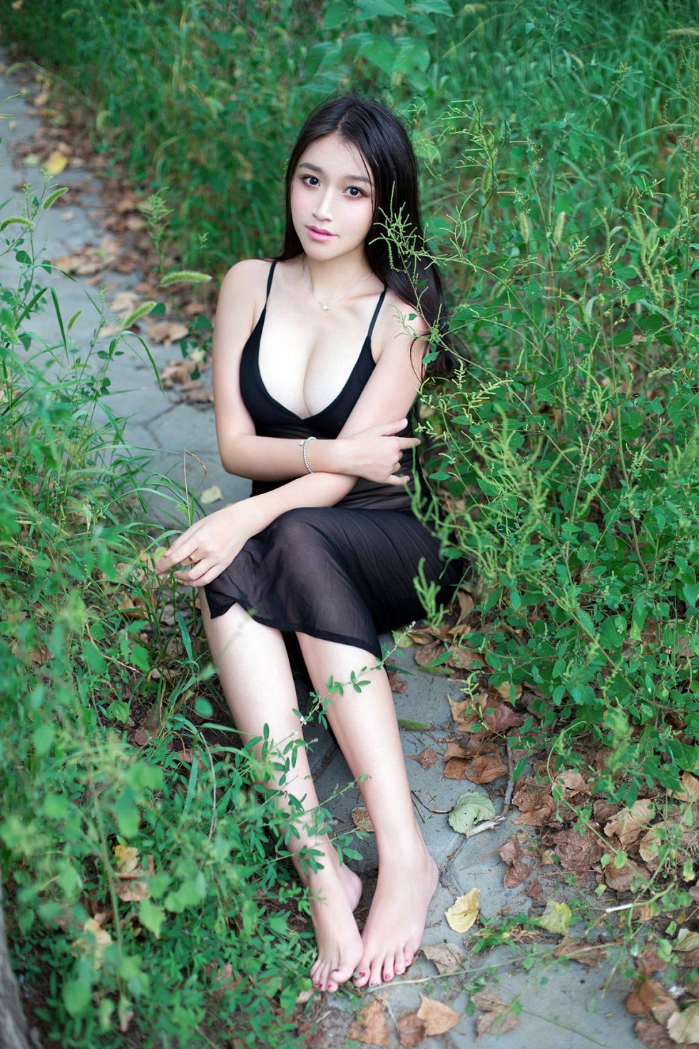 推女郎第44期_嫩模尹棠丰润胸器透视诱惑写真35P