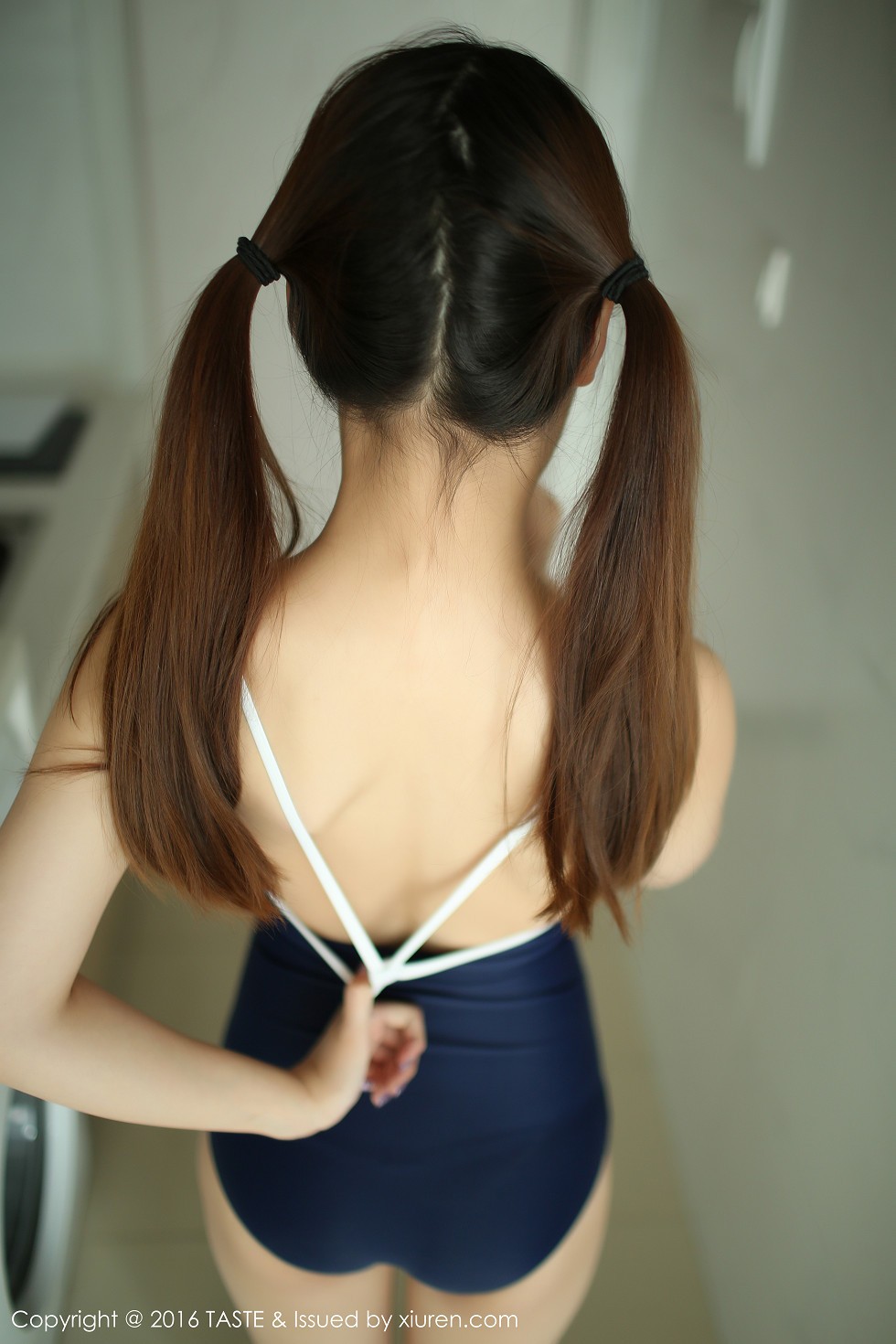 [Taste顽味生活]Vol.005_嫩模Carol酱性感兔女郎黑色女仆装居家写真61P