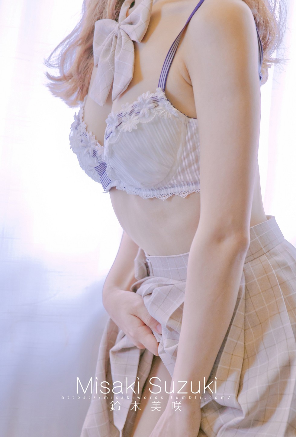 声优铃木美咲之前辈和我—纯爱绝对女同系列撩人诱惑写真66P