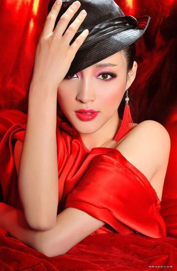 甘婷婷高清写真曝光(图1)