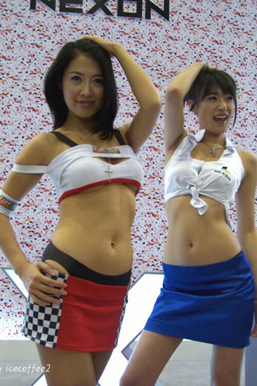 俊俏甜美的美女车模(图9)