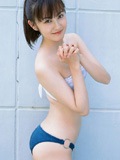 肌肤白皙的正点美眉清新写真照片