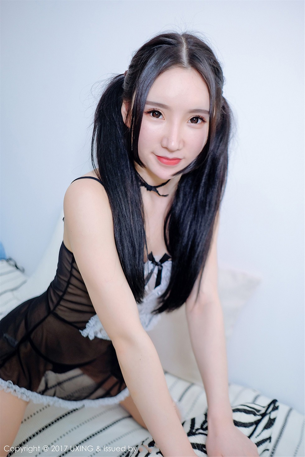 [UXING优星馆]Vol.055_嫩模周于希dummy私房蕾丝女仆装+超薄紧身透视衣诱惑写真43P