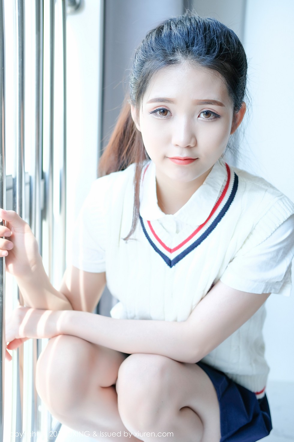 [UXING优星馆]Vol.056_嫩模可爱的小叶子清纯学生装+居家性感内衣秀美胸写真38P
