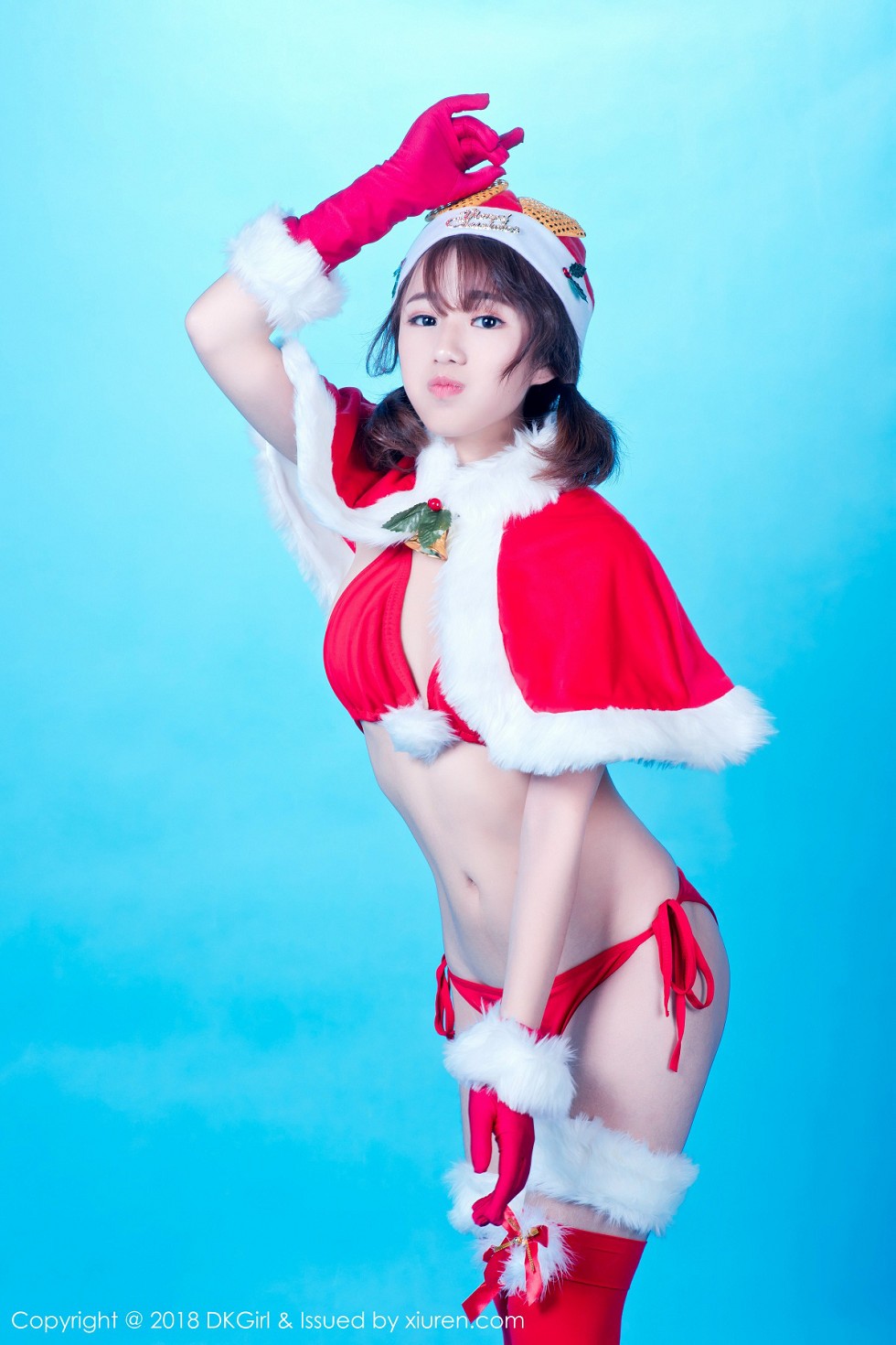 [DKGirl御女郎]Vol.066_嫩模仓井优香红色圣诞女郎真空半露美乳遮点火辣诱惑写真55P