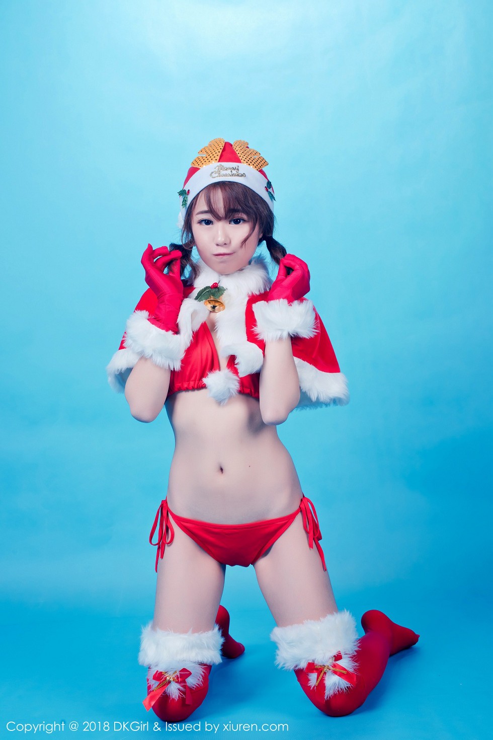 [DKGirl御女郎]Vol.066_嫩模仓井优香红色圣诞女郎真空半露美乳遮点火辣诱惑写真55P