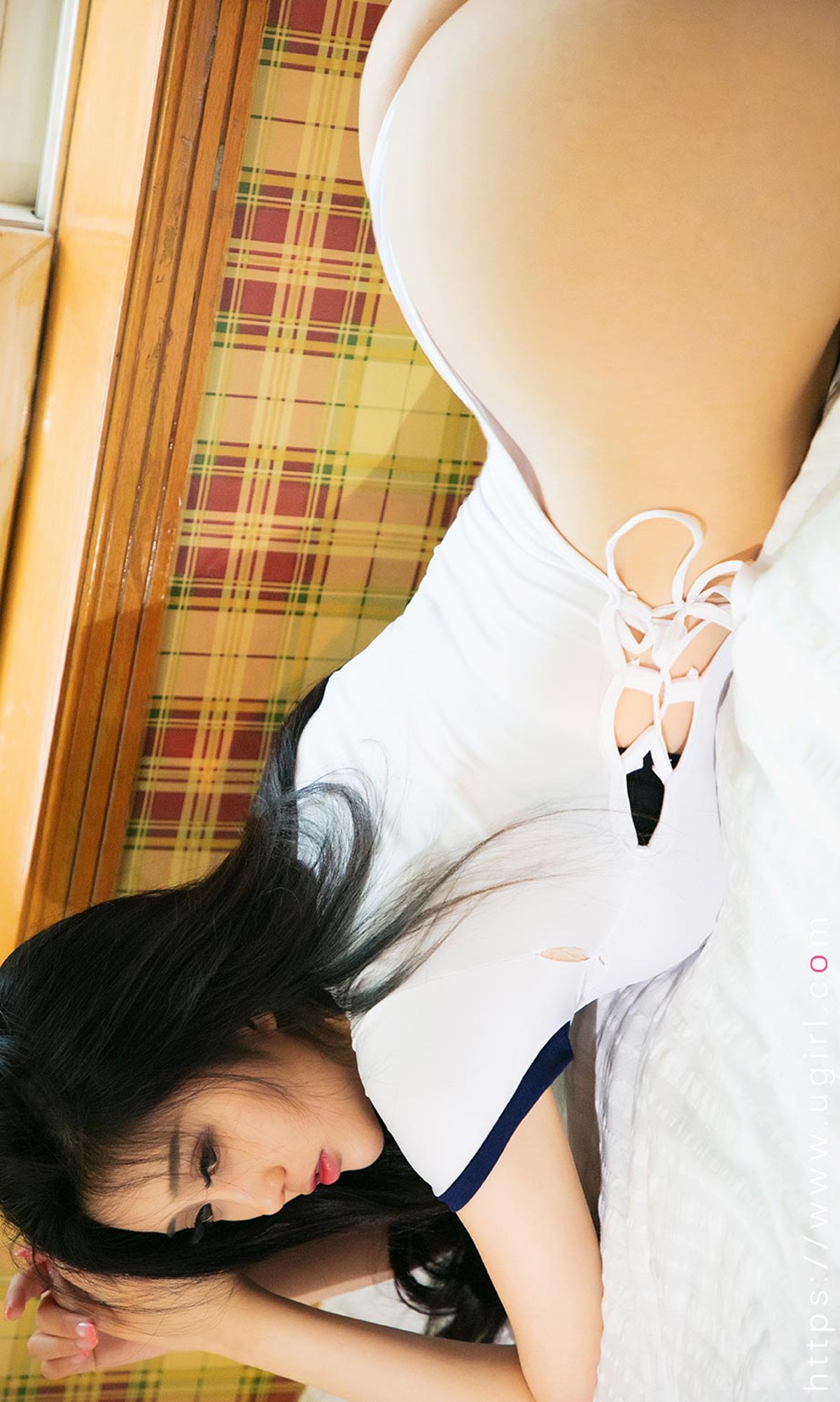 [Ugirls爱尤物]No.1883_嫩模一只香蕉船私房白色高叉连体衣秀丰乳肥臀诱惑写真35P