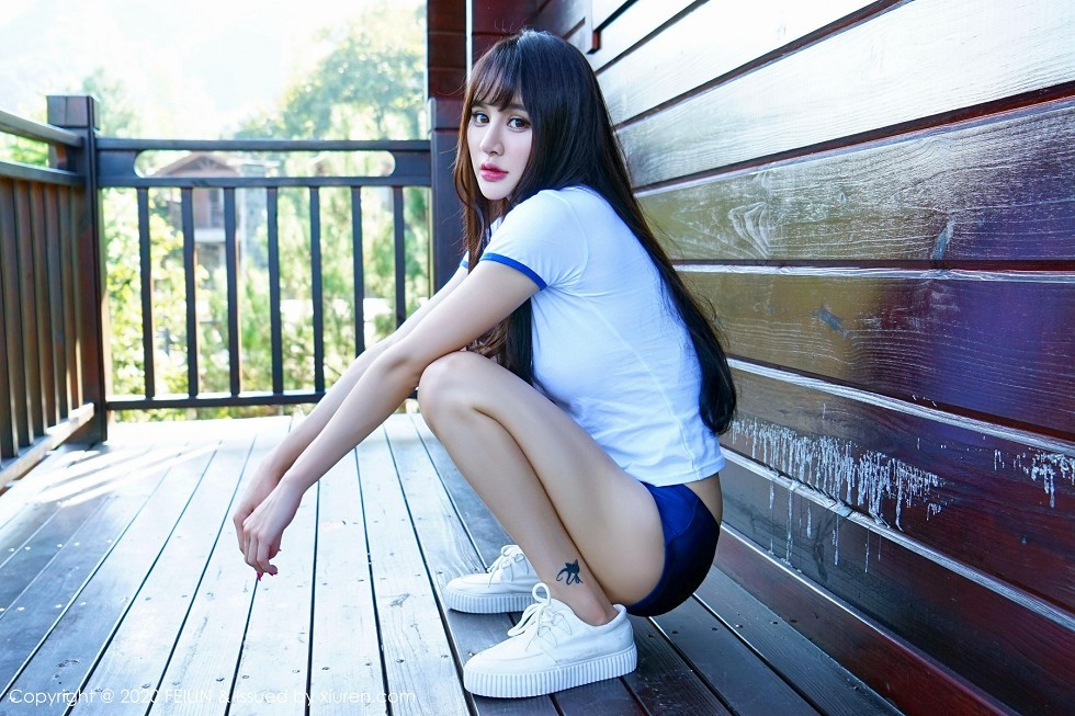 [FeiLin嗲囡囡]VOL.233_嫩模Cheryl青树泳池边性感比基尼+私房黑丝主题完美诱惑写真100P